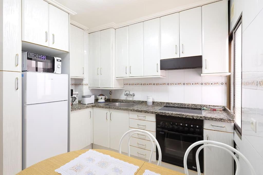 621B Acogedor Apartamento โอเบียโด ภายนอก รูปภาพ